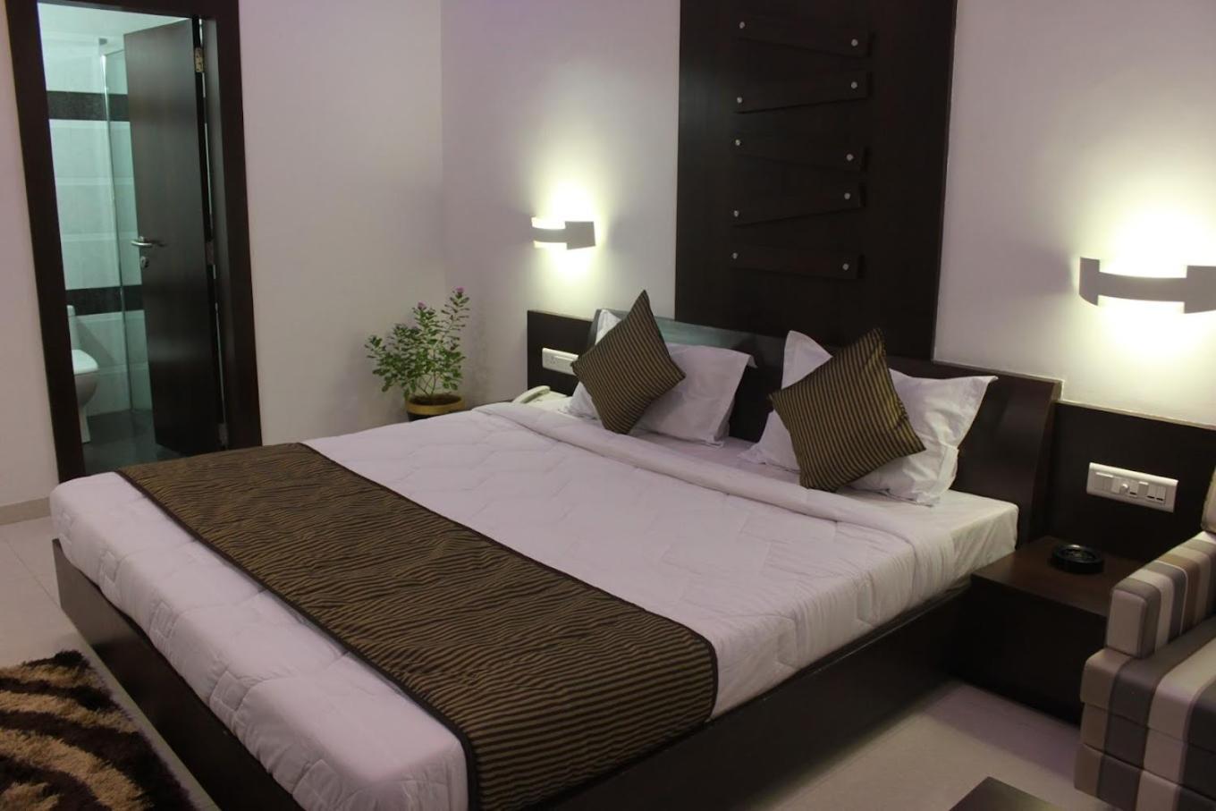 Hotel The Sentosa Rajkot Extérieur photo