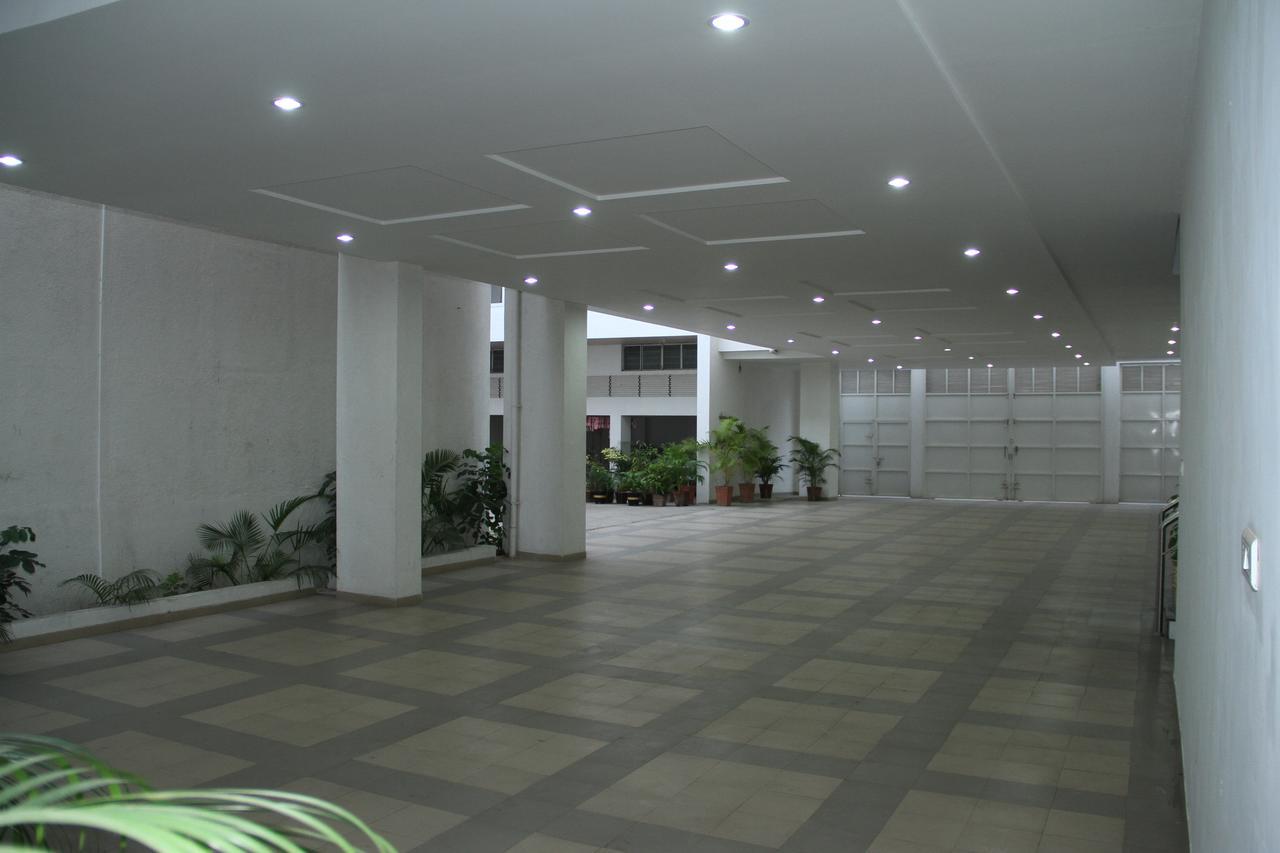 Hotel The Sentosa Rajkot Extérieur photo